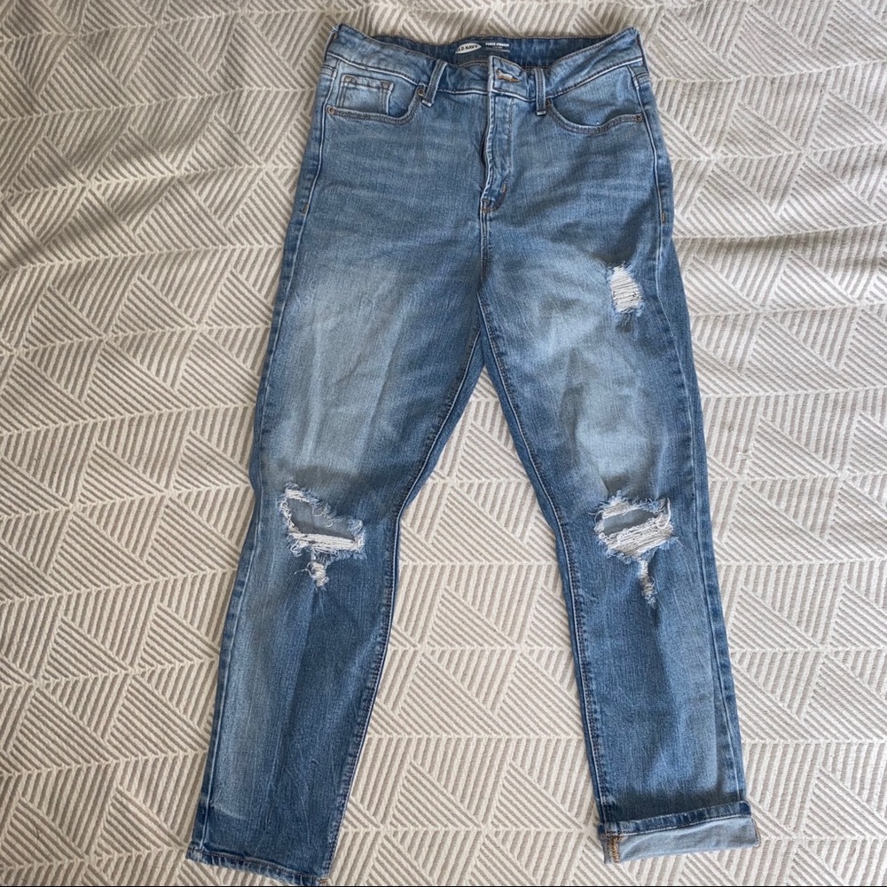 High Rise Destroyed Jeans